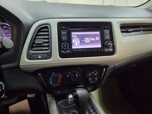 Used 2019 Honda HR-V LX image 21