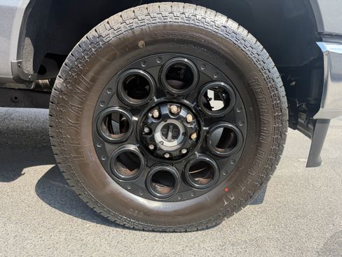 Used 2024 Ford F250 XL AWD/4WD image 11