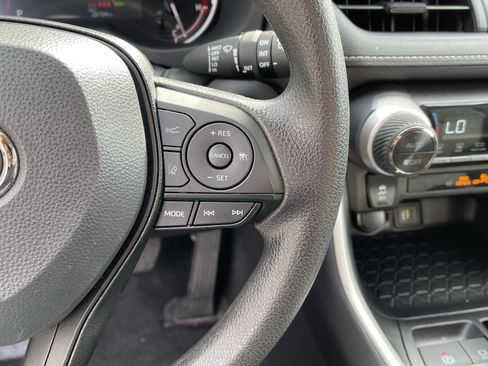 Certified 2025 Toyota RAV4 XLE AWD/4WD image 20