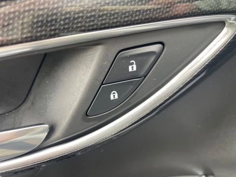 Used 2023 Buick Envision Essence w/ Sport Touring Package image 12