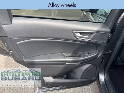 Used 2020 Ford Edge SE image 19