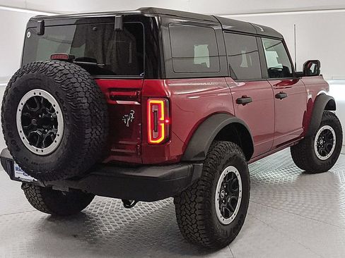 Certified 2025 Ford Bronco Badlands AWD/4WD image 3