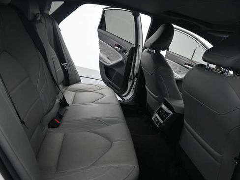 Used 2022 Toyota Avalon Limited w/ Advanced Safety Package FWD image 14
