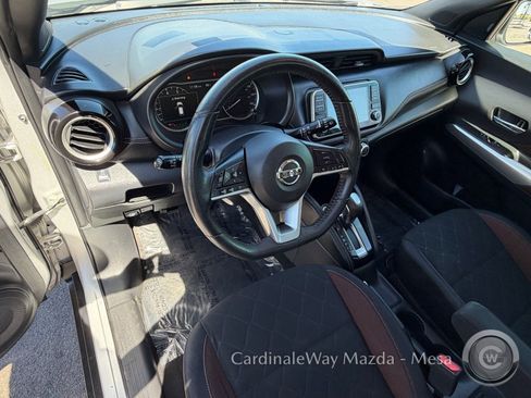 Used 2018 Nissan Kicks SR w/ Exterior Package image 15