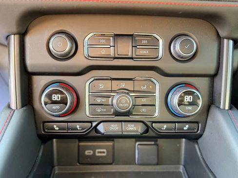 Used 2024 Chevrolet Tahoe RST w/ Luxury Package image 19