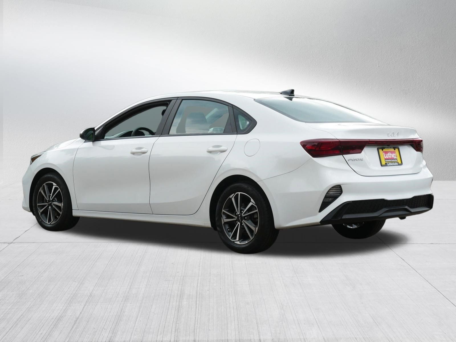 Certified 2023 Kia Forte LXS w/ LXS Technology Package FWD image 5