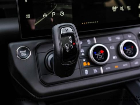 New 2026 Land Rover Defender 110 X-Dynamic SE AWD/4WD image 27