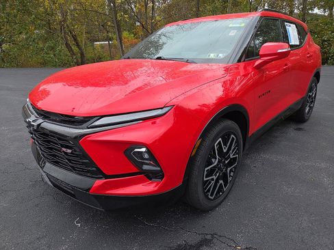 Certified 2023 Chevrolet Blazer RS w/ Driver Confidence II Package image 7