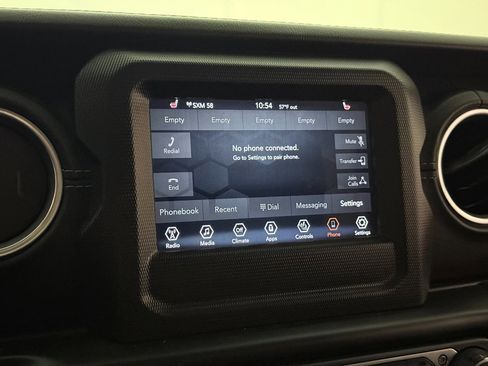 Used 2020 Jeep Wrangler Unlimited Sahara w/ LED Lighting Group image 32