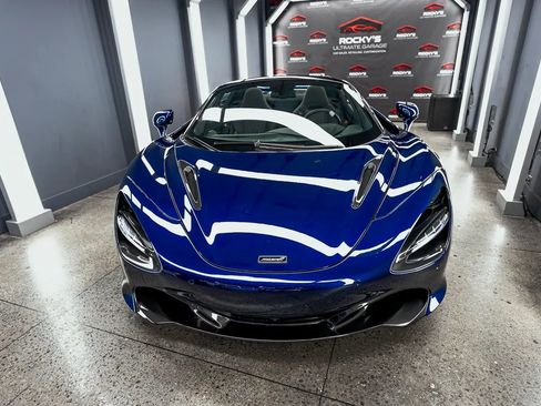 Used 2020 McLaren 720S Spider RWD image 4