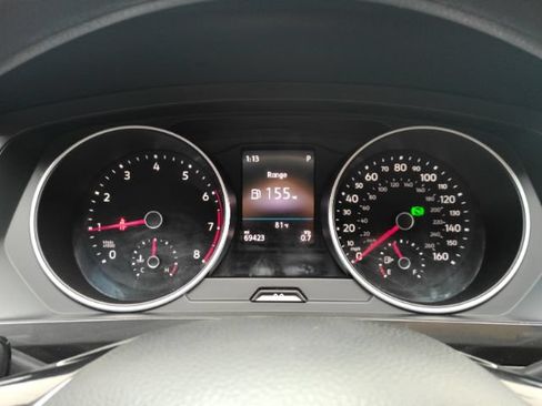 Used 2021 Volkswagen Tiguan S FWD image 38