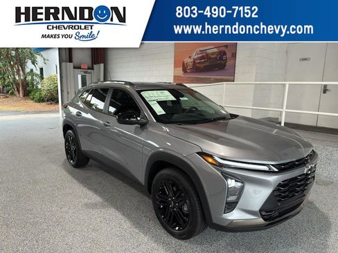 New 2026 Chevrolet Trax ACTIV image 1