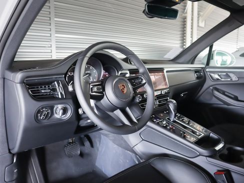 New 2026 Porsche Macan GTS AWD/4WD image 4