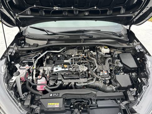 Certified 2024 Toyota Corolla Cross SE image 34