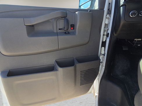 Used 2023 Chevrolet Express 3500 LS image 23