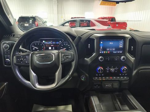 Used 2021 GMC Sierra 1500 Denali w/ Denali Ultimate Package AWD/4WD image 10