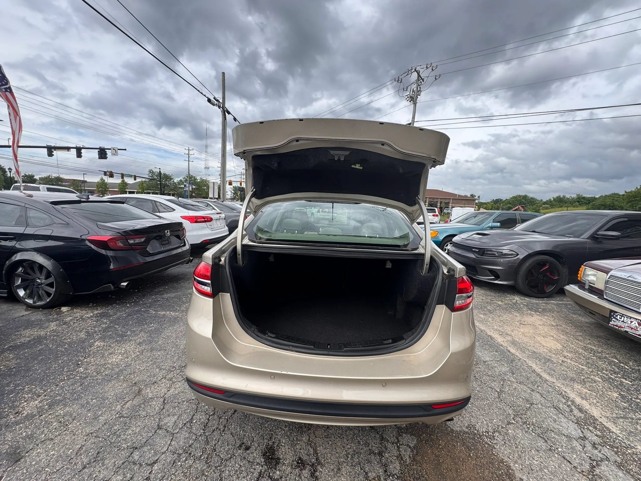 Used 2018 Ford Fusion SE w/ Fusion SE Technology Package FWD image 31