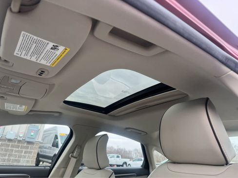 Used 2018 Ford Fusion Platinum image 11