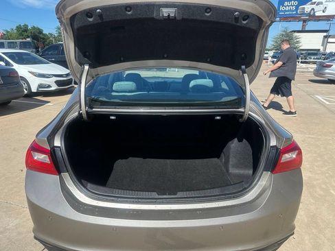 Used 2024 Chevrolet Malibu LT FWD image 15