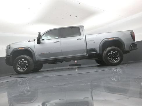 Used 2025 GMC Sierra 2500 AT4X AWD/4WD image 44