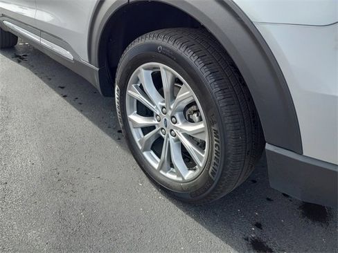 Used 2023 Ford Explorer XLT w/ Equipment Group 202A image 10