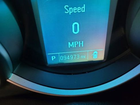 Used 2016 Chevrolet Cruze LT image 3