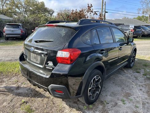 Used 2016 Subaru Crosstrek 2.0i Premium w/ Moonroof Package image 7