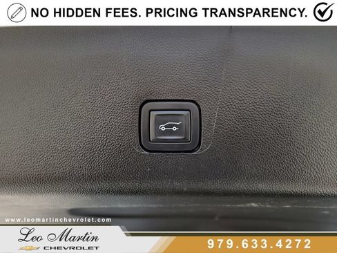 Used 2023 Chevrolet Traverse RS w/ LPO, Floor Liner Package FWD image 8