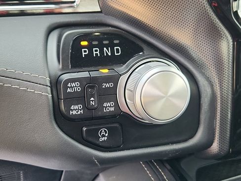 Used 2024 RAM 1500 Limited AWD/4WD image 21