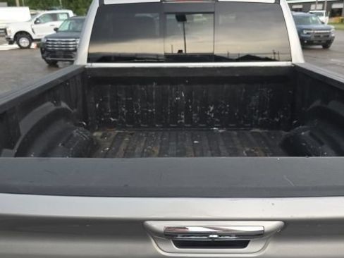 Used 2019 RAM 1500 Laramie w/ Off Road Group AWD/4WD image 25