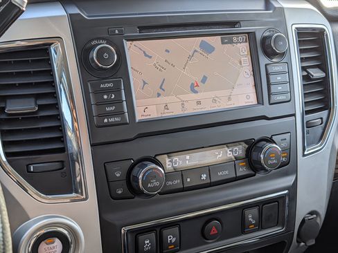 Used 2019 Nissan Titan SL w/ Texas Titan Edition image 32