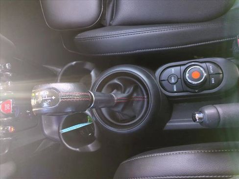 Used 2019 MINI Cooper S w/ Premium Package image 12