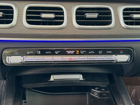 Used 2022 Mercedes-Benz GLE 350 4MATIC image 16