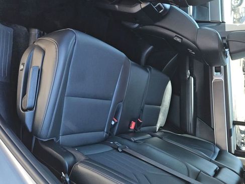 Used 2025 Hyundai Santa Fe SEL FWD image 29