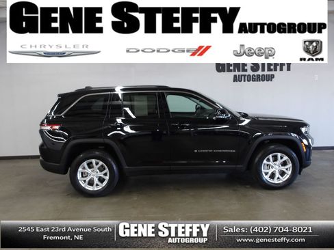 Used 2024 Jeep Grand Cherokee Limited AWD/4WD image 1