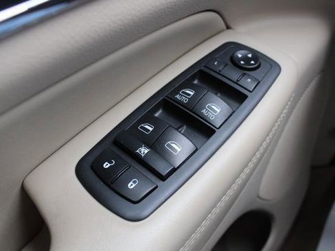 Used 2020 Jeep Grand Cherokee Limited AWD/4WD image 8