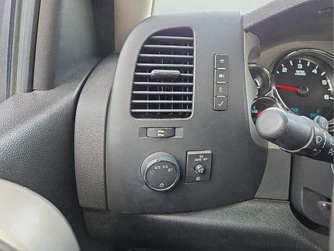 Used 2011 GMC Sierra 1500 SLE w/ Power Tech Package AWD/4WD image 16