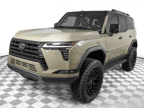 Used 2026 Lexus GX 550 AWD/4WD image 6