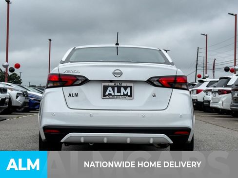 Used 2025 Nissan Versa S FWD image 4