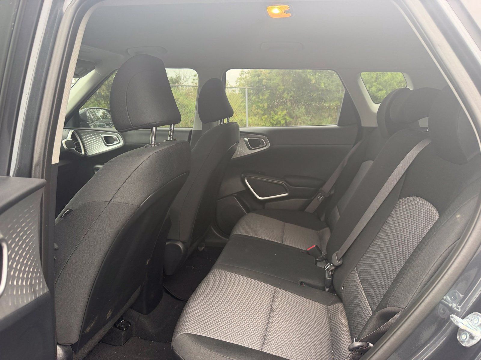 Used 2025 Kia Soul LX FWD image 10