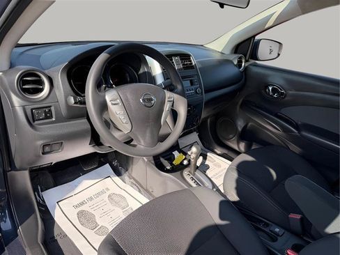 Used 2016 Nissan Versa SV w/ SV Appearance Package FWD image 16
