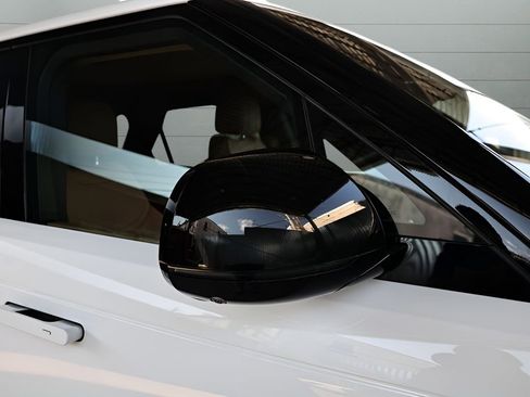 Used 2023 Land Rover Range Rover Sport SE image 10