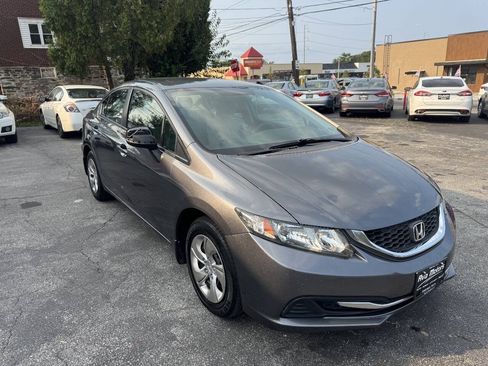 Used 2013 Honda Civic LX image 2