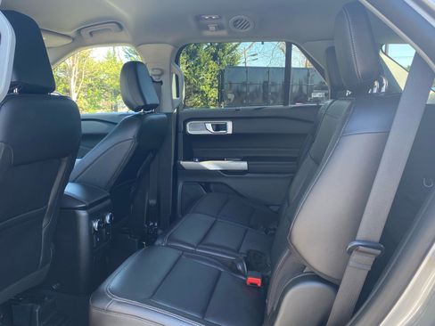 Certified 2023 Ford Explorer Limited AWD/4WD image 24