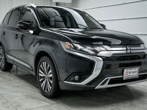 Used 2019 Mitsubishi Outlander SEL image 2