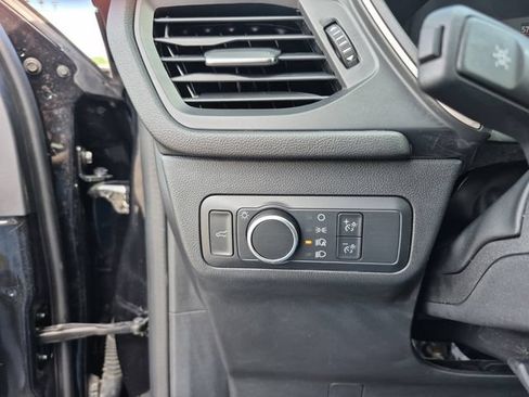Used 2022 Ford Escape SE w/ SE Sport Appearance Package AWD/4WD image 25
