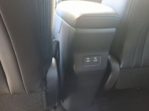 New 2026 Nissan Kicks SR image 29