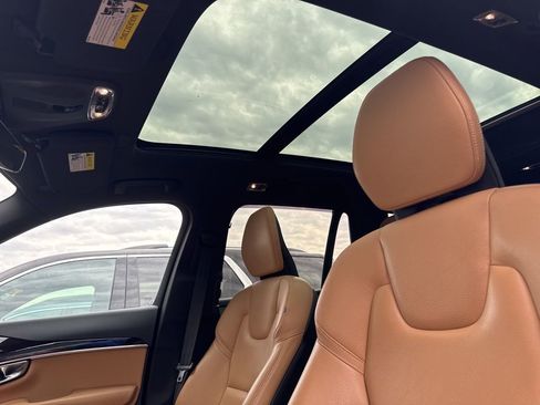 Used 2019 Volvo XC90 T6 Momentum w/ Advanced Package image 10
