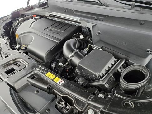 Certified 2024 Land Rover Discovery Sport Dynamic SE AWD/4WD image 19