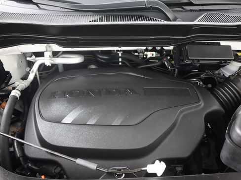 Used 2024 Honda Passport Black Edition image 25